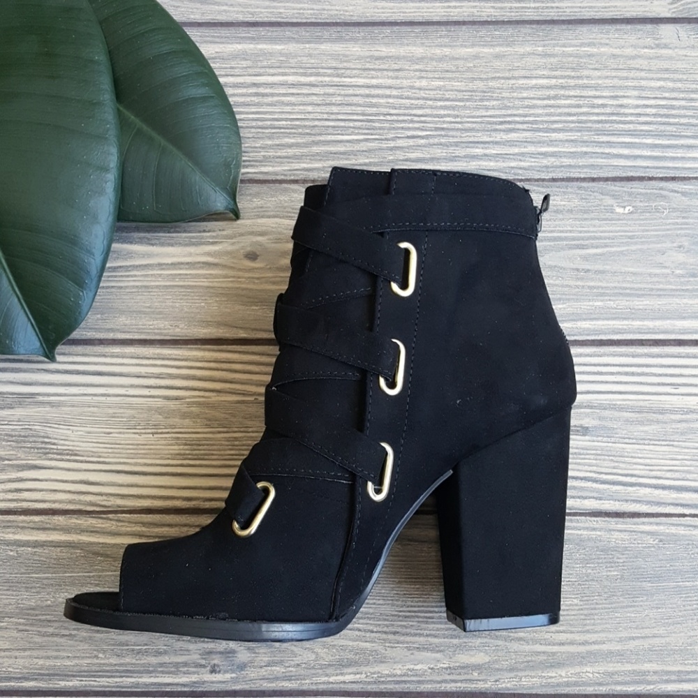 Last 1! CATHERINE Peep Toe Lace up Ankle Bootie - Picture 3 of 6